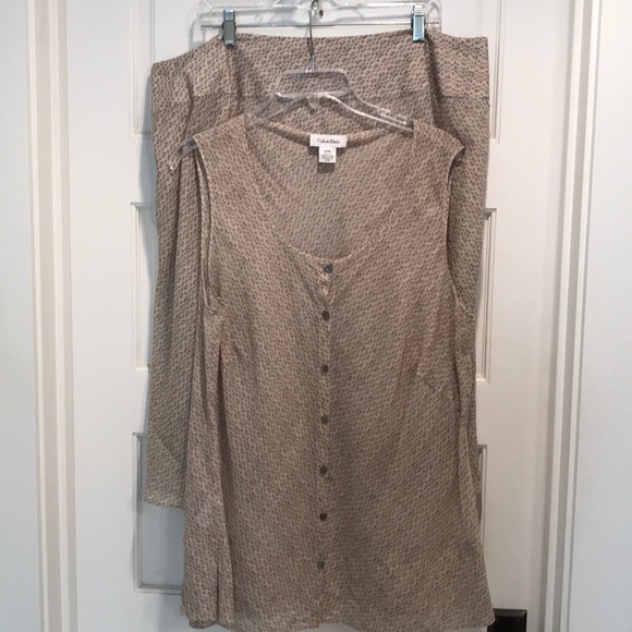 Calvin Klein Other - 🌸Calvin Klein 2-piece tank/skirt set, silk blend